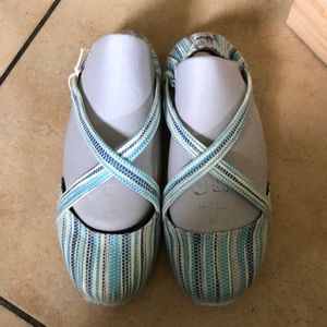 HNU Womens Poolside Karma Textile Ballet Flats